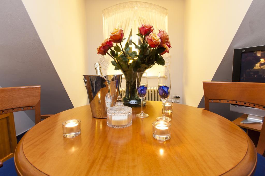 The Botanist Apart Otel