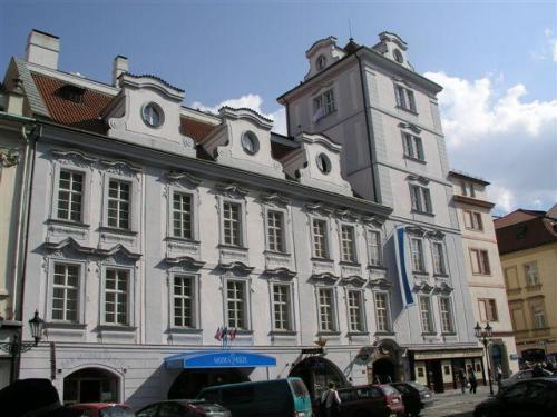 The Botanist Apart Otel Prag