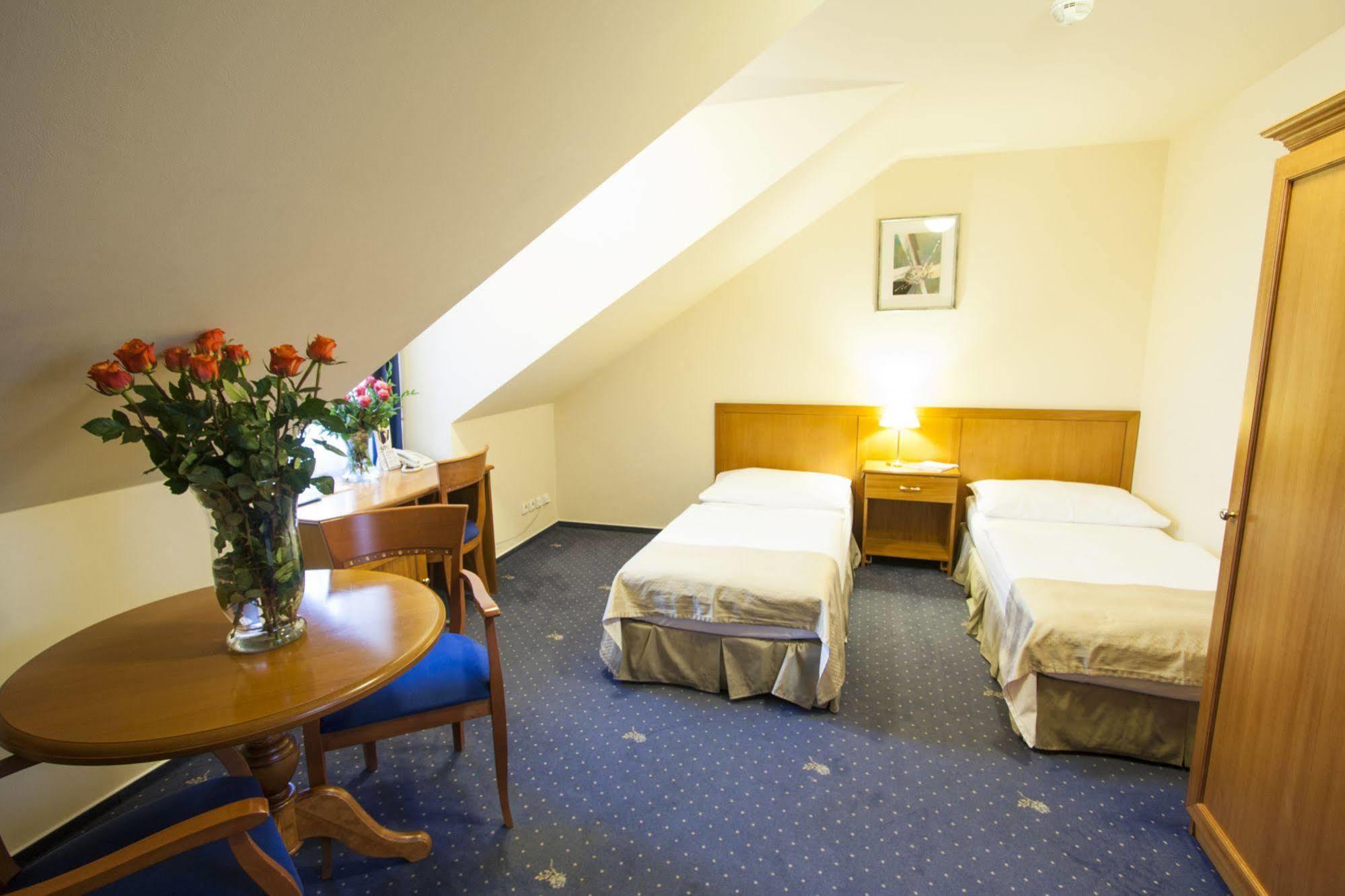 The Botanist Apart Otel