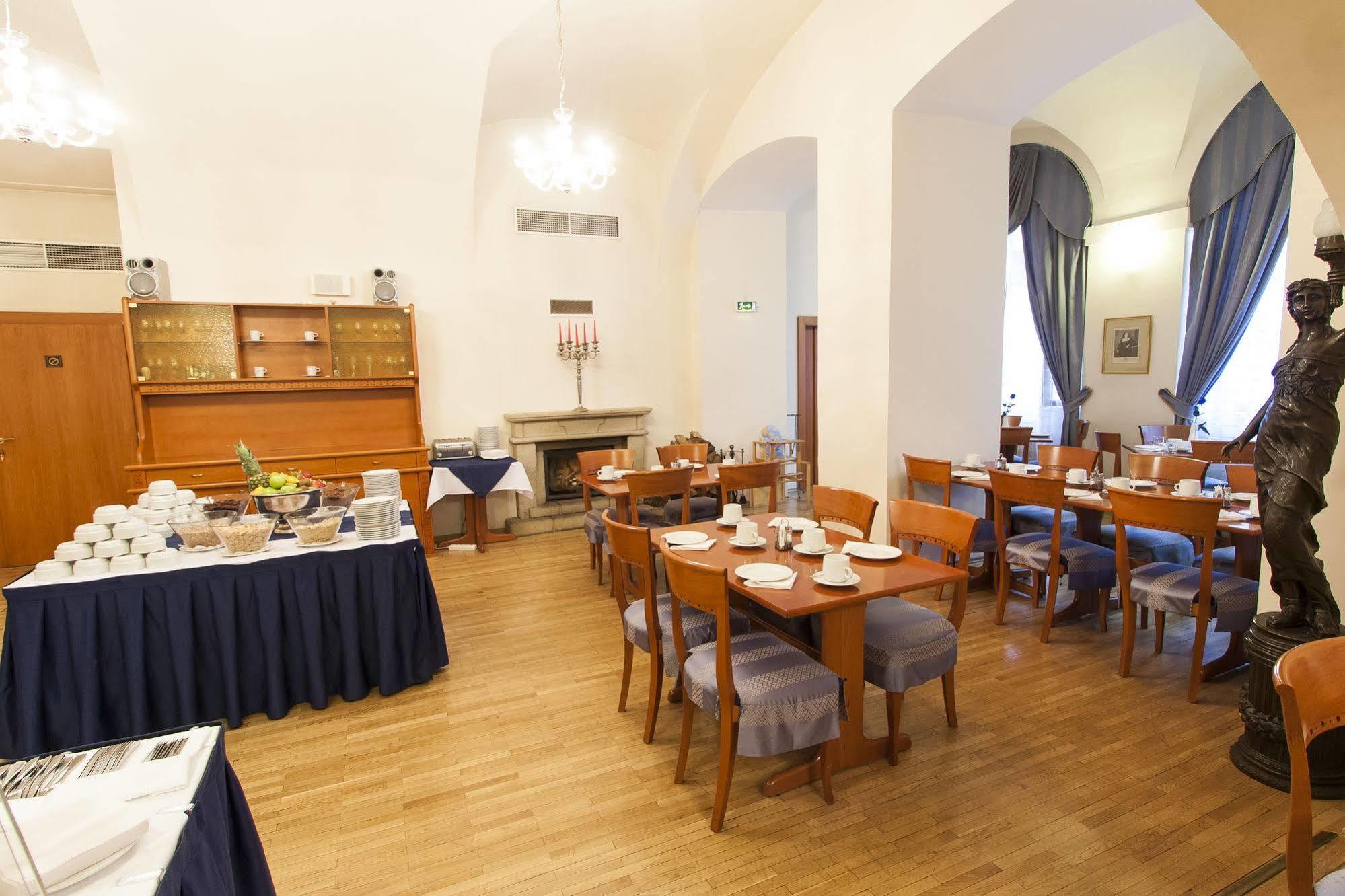 Apart Otel The Botanist Prag